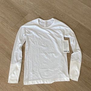 Lululemon white long sleeve swiftly shirt tech sleeve 2.0! Size 8! NWT